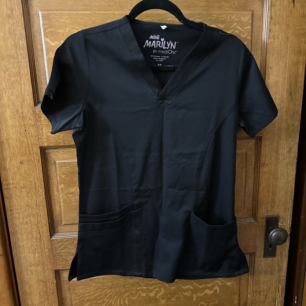 Black Scrub Set